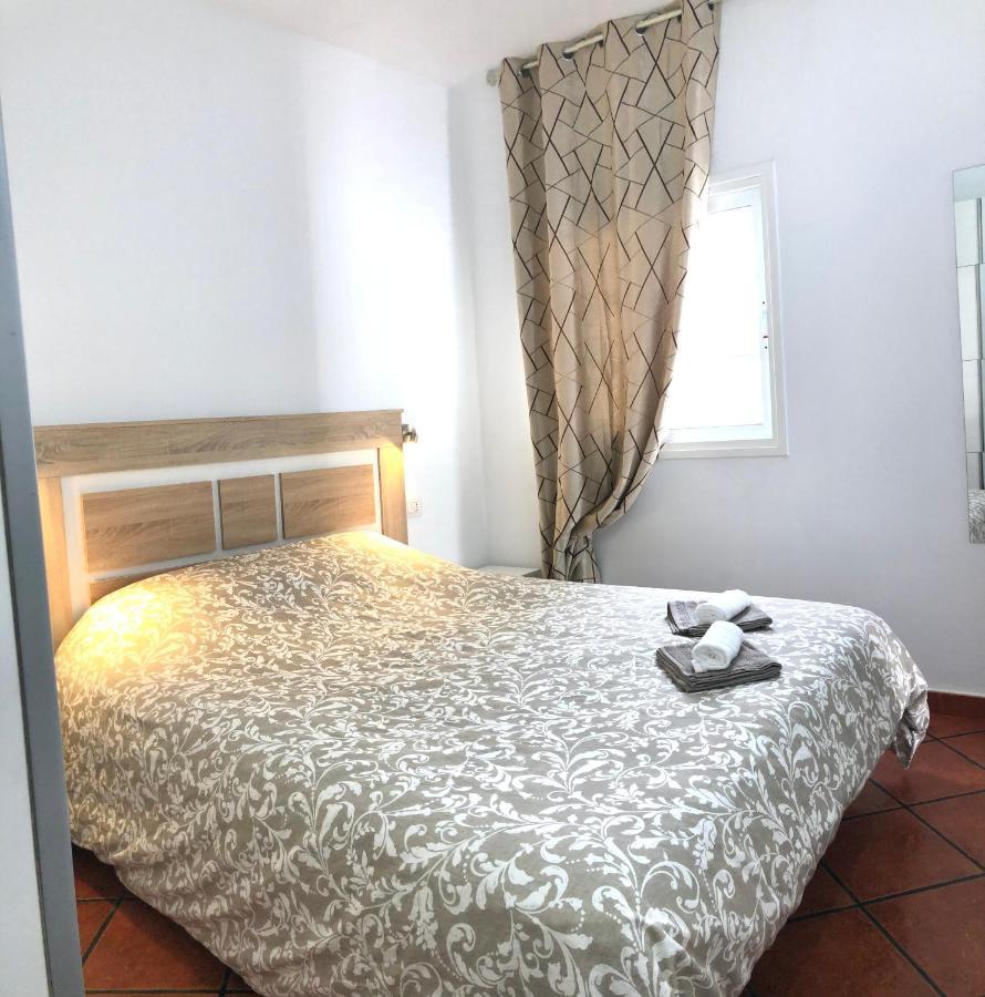 Primavera Holiday Apartment Арона Екстер'єр фото