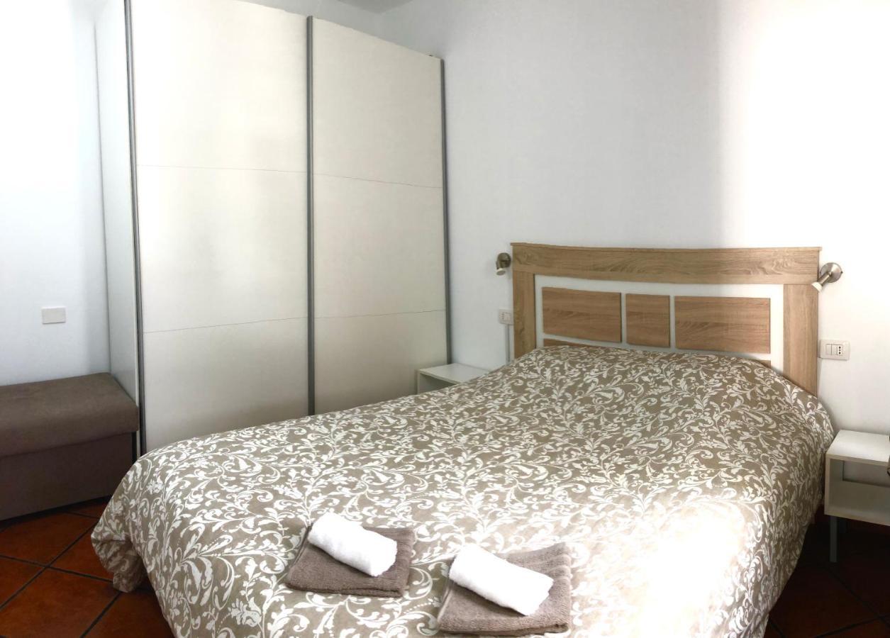 Primavera Holiday Apartment Арона Екстер'єр фото