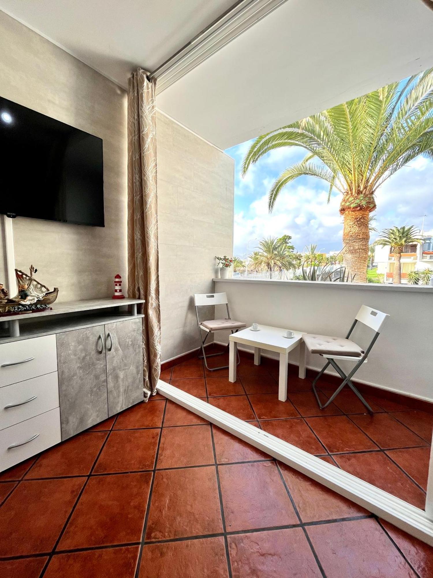 Primavera Holiday Apartment Арона Екстер'єр фото