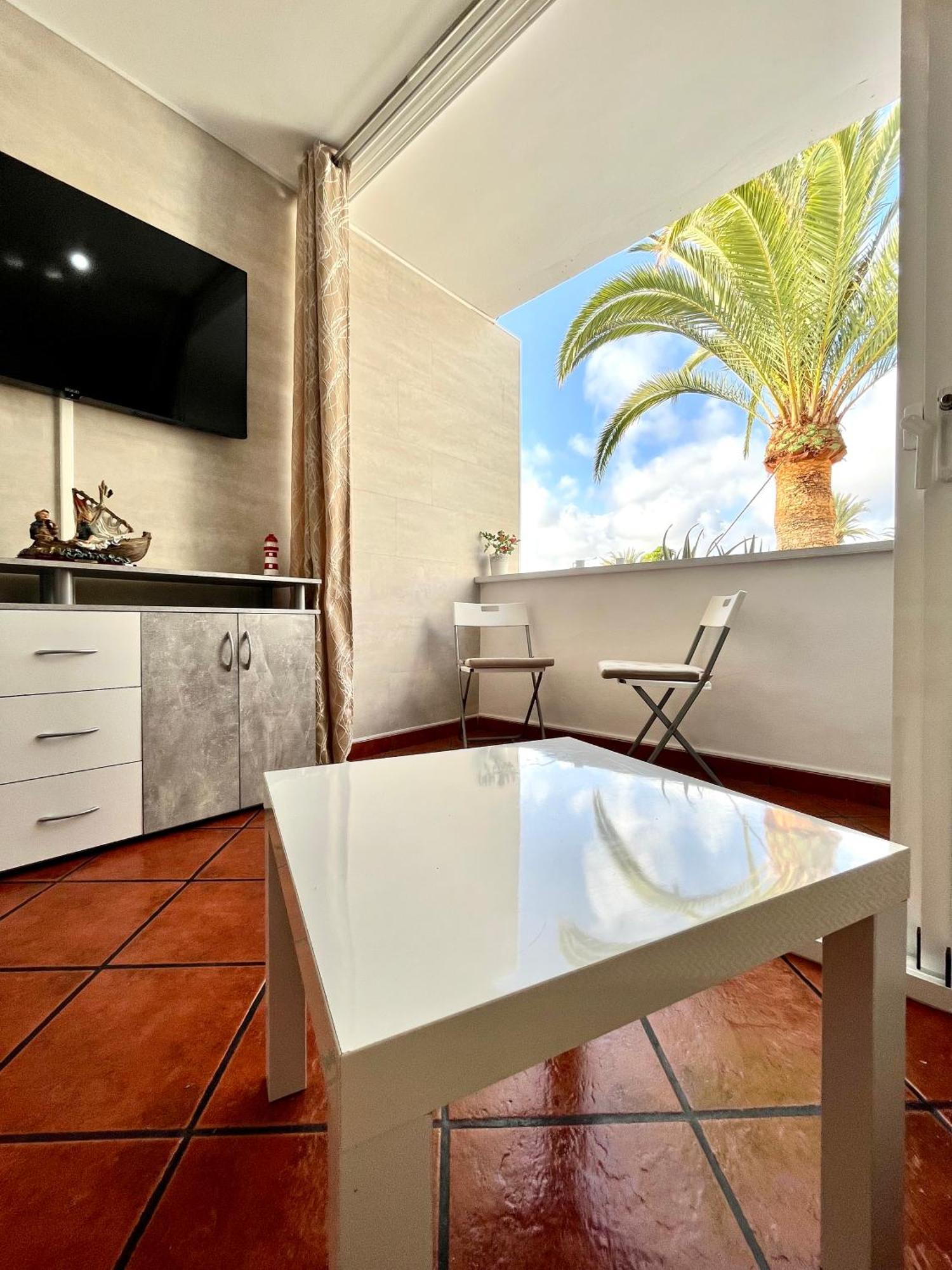 Primavera Holiday Apartment Арона Екстер'єр фото